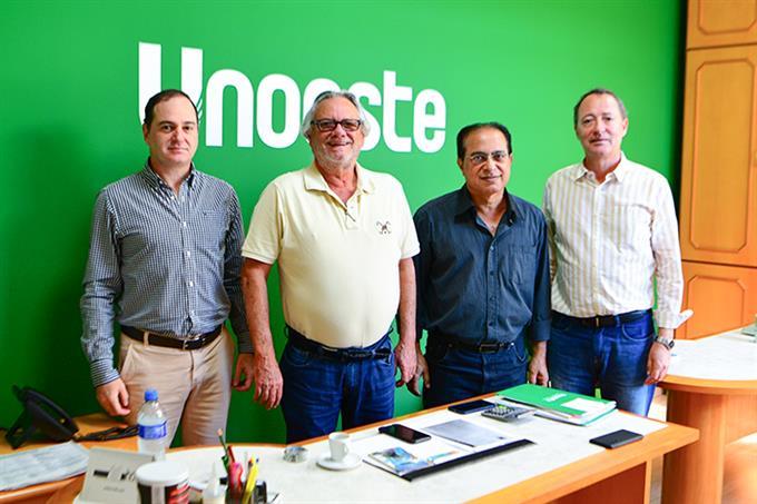 Notícia: Secretário de Meio Ambiente visita Unoeste