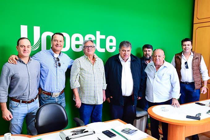 Notícia: Unoeste recebe empresários e advogados do Paraguai