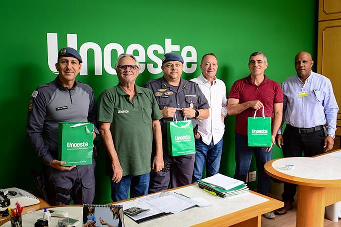 Notícia: Comandantes da Polícia Militar visitam Unoeste
