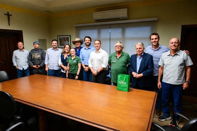 Deputado Guilherme Derrite visita Unoeste durante agenda em Prudente