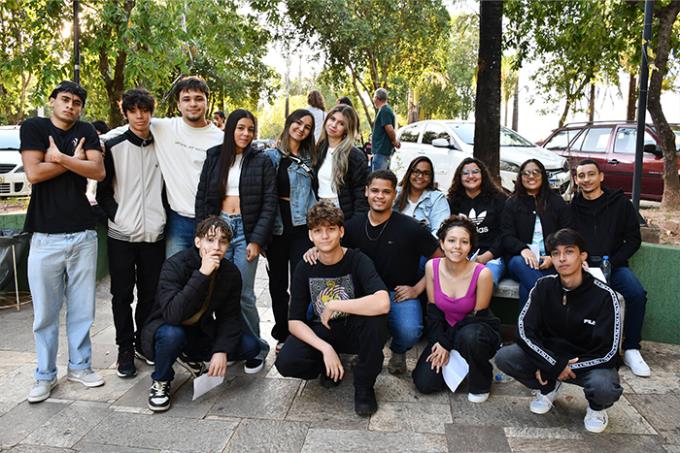 A caravana de alunos de Presidente Epitácio foi acompanhada e liderada pela professora