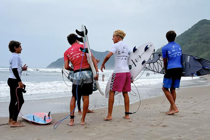 Unoeste Guarujá é parceira do Circuito Guarujaense de Surf