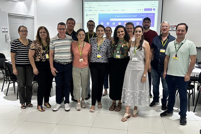 Além de integrantes do Nead e do Nipet, oficina reuniu professores de diversas áreas do conhecimento