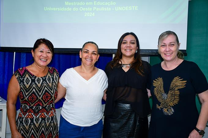  Dra. Elisa, professora Jiane, Dra. Danielle e Dra. Nair 