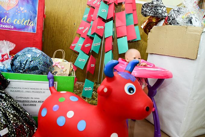 Natal Solidário mobiliza alunos na arrecadação de brinquedos