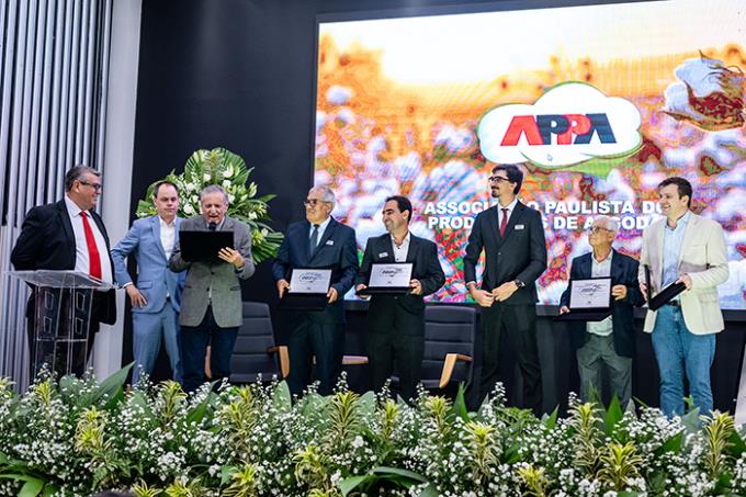 Homenageados durante a inauguração e celebração dos 25 anos da Appa