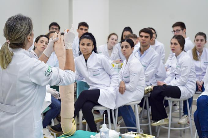 Infraestrutura de excelência e método de ensino permitem aos alunos da Unoeste aprendizado rápido e aquisição de conhecimento