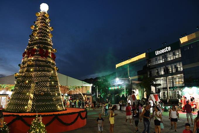 Vila Natal Unoeste bate recorde de público em Guarujá