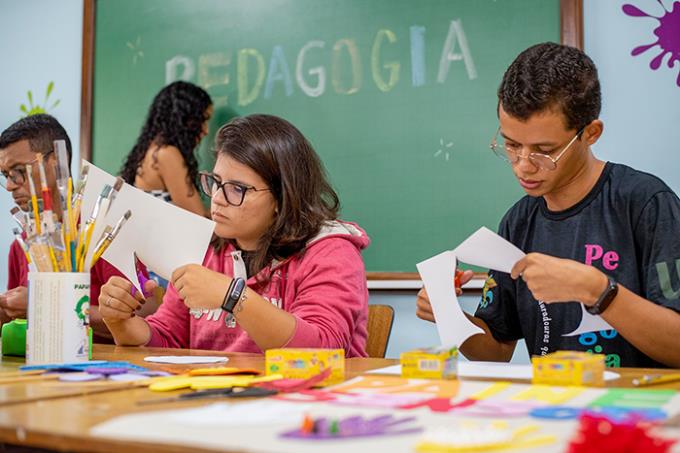 Pedagogia oferece chance de bolsas de iniciação à docência