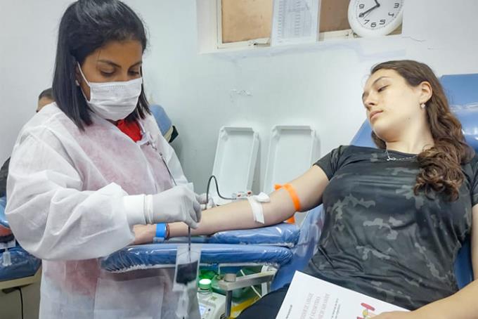 Doação de sangue por universitários ajuda abastecer estoques